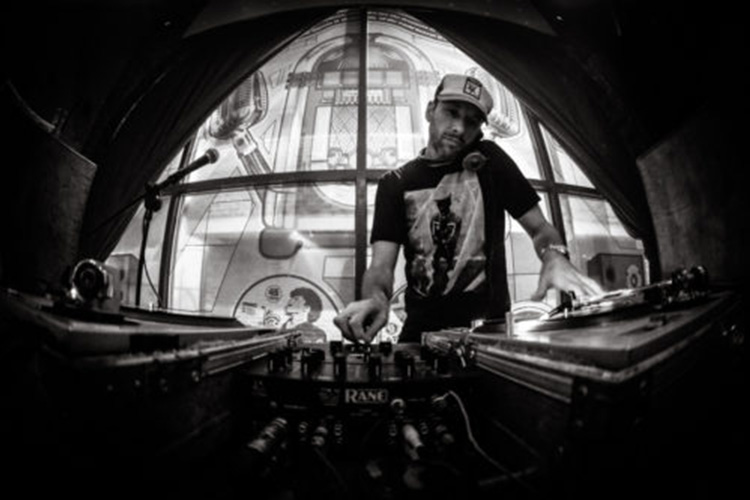 DJ Format + Pete Brady (Superfly) and Chris Caul (Dirty Fingers)